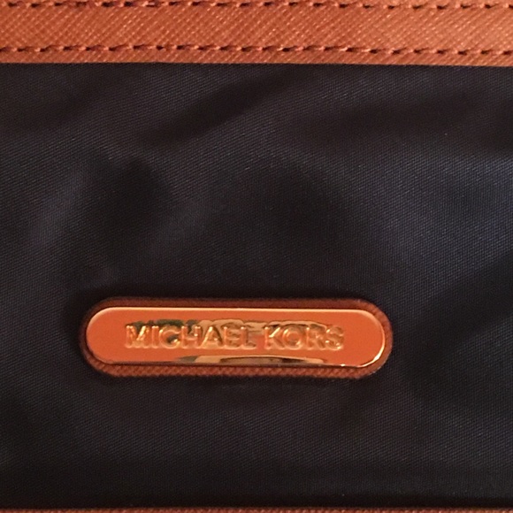 Michael Kors large Navy kempton nylon tote - Picture 3 of 8